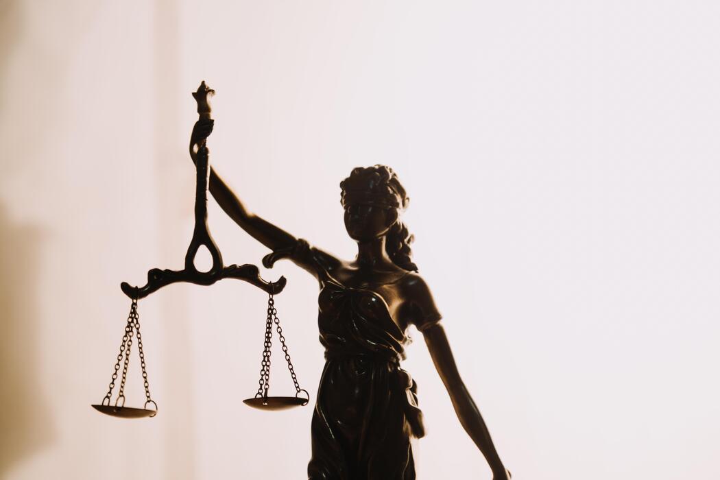 la justice protège les familles marseillaises d'expulsion malgré une condamnation, assurant leur maintien dans leurs logements et défendant leurs droits fondamentaux.