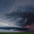 découvrez comment les primes d'assurance au canada augmentent en raison de la fréquence croissante des catastrophes climatiques et ce que cela signifie pour les assurés.